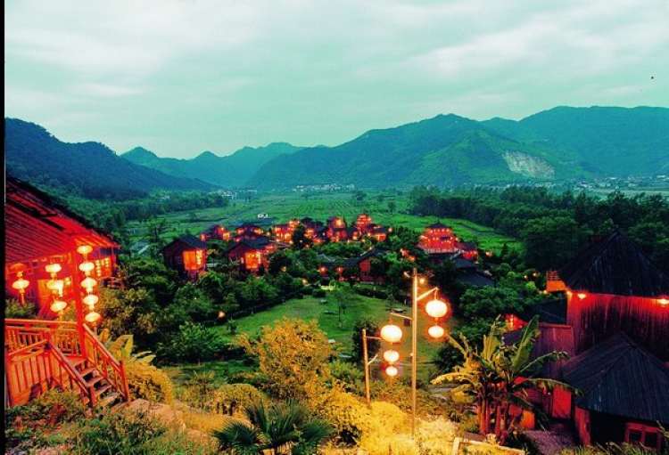 紅燈籠姥姥農(nóng)莊