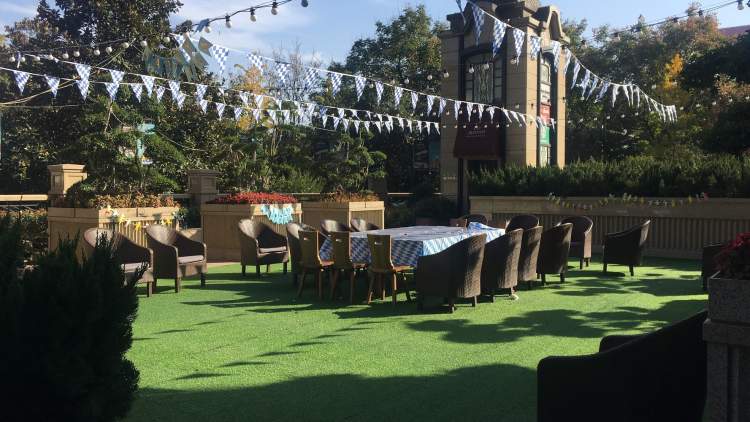 赫佰仕現(xiàn)釀啤酒餐廳