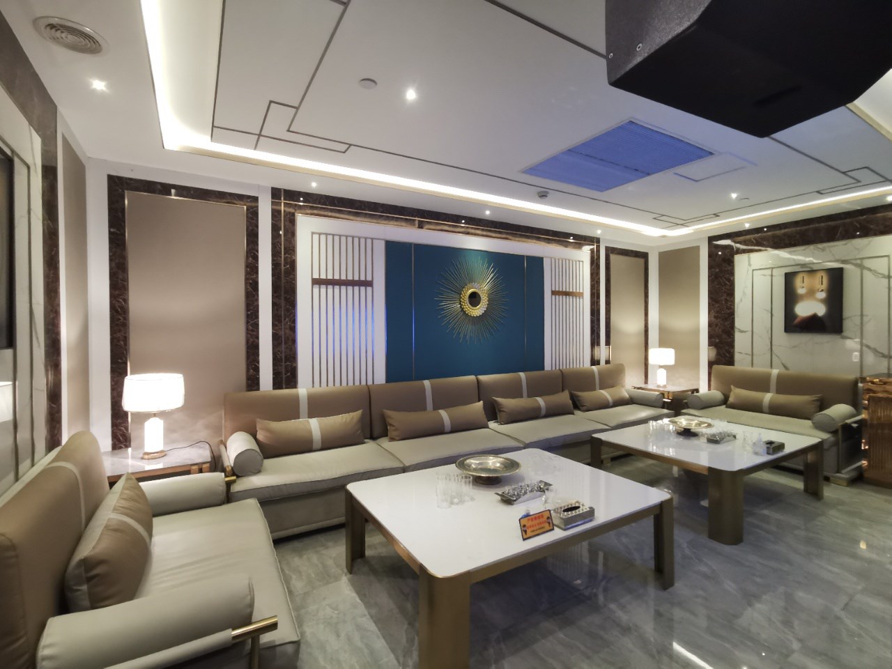 宜春UK PARTY派對(duì)KTV夜總會(huì)