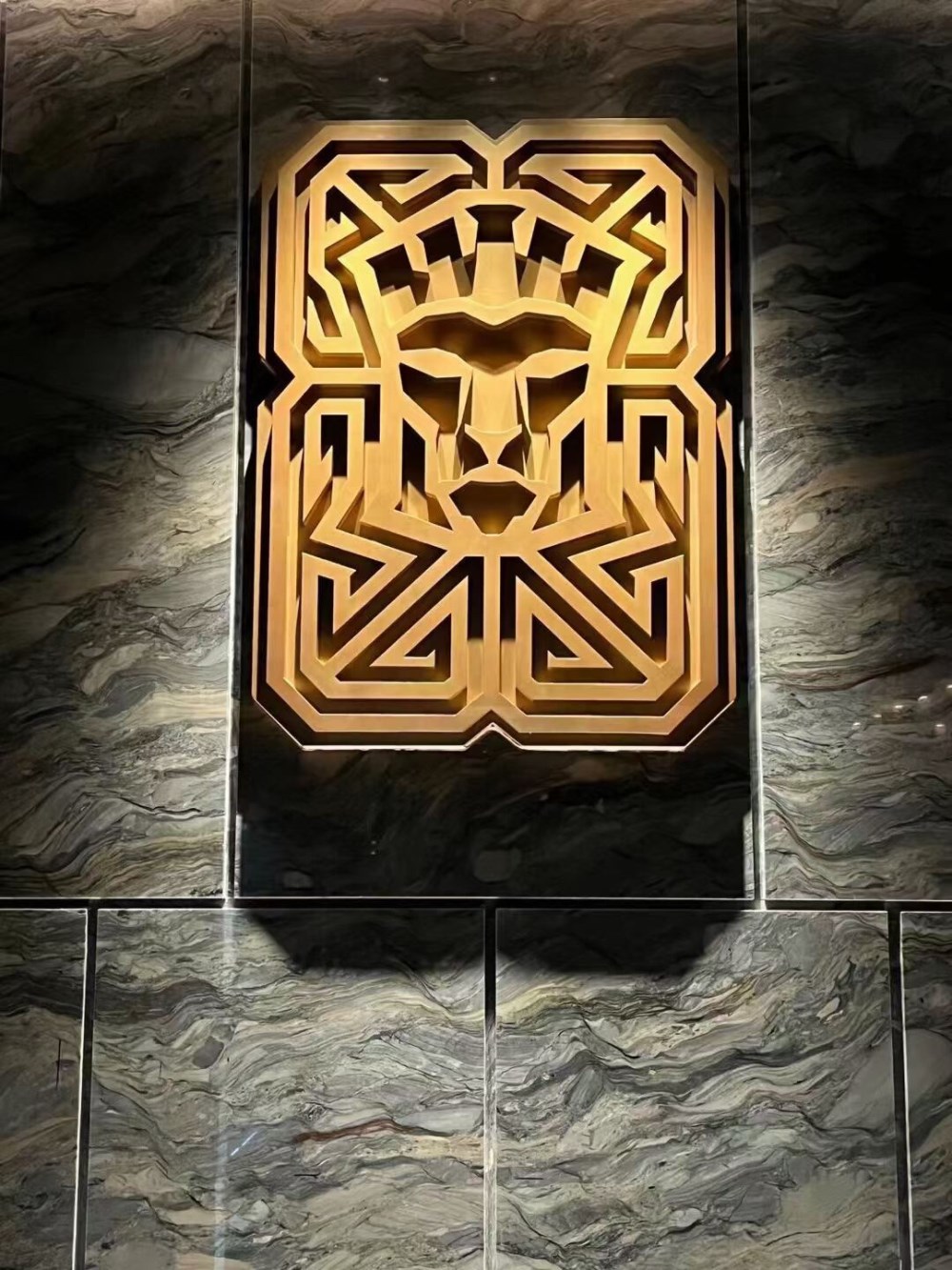 臨沂夜總會(huì)你來(lái)過(guò)幾家？臨沂十大夜總會(huì)排名讓你一目了然