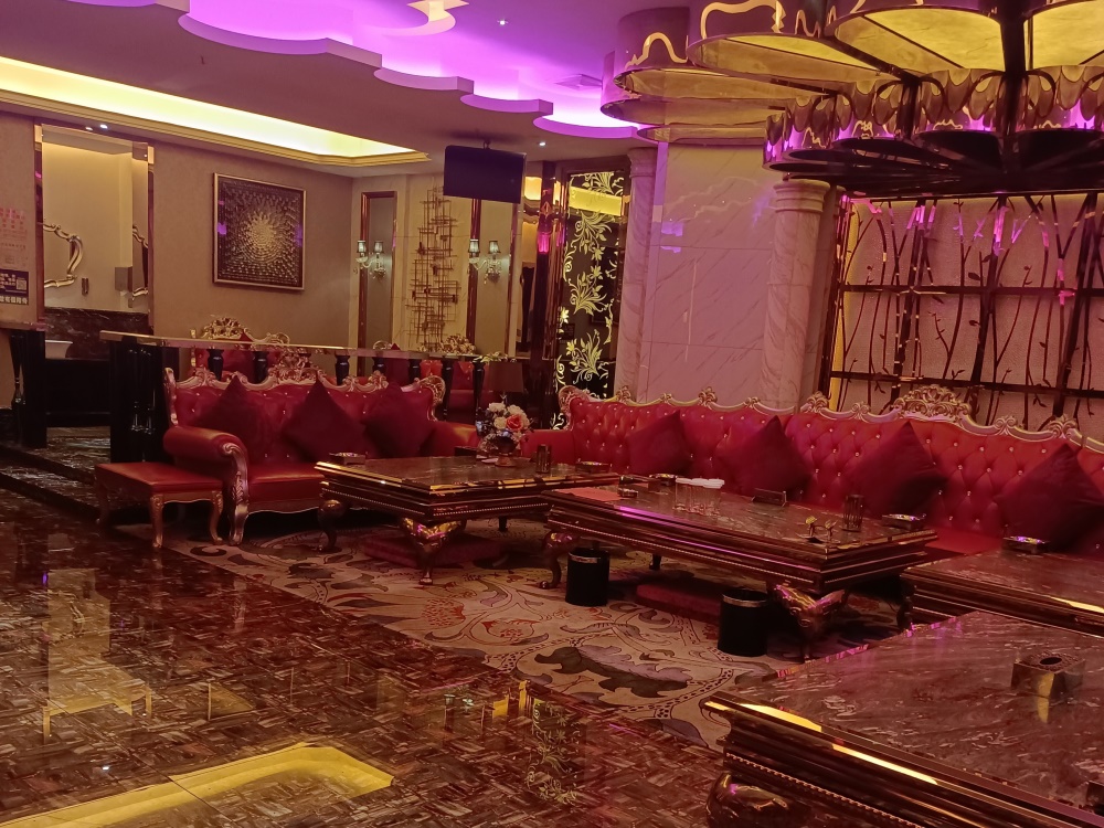 成都豪華商務(wù)KTV排行榜，這篇文章讓你自然懂得