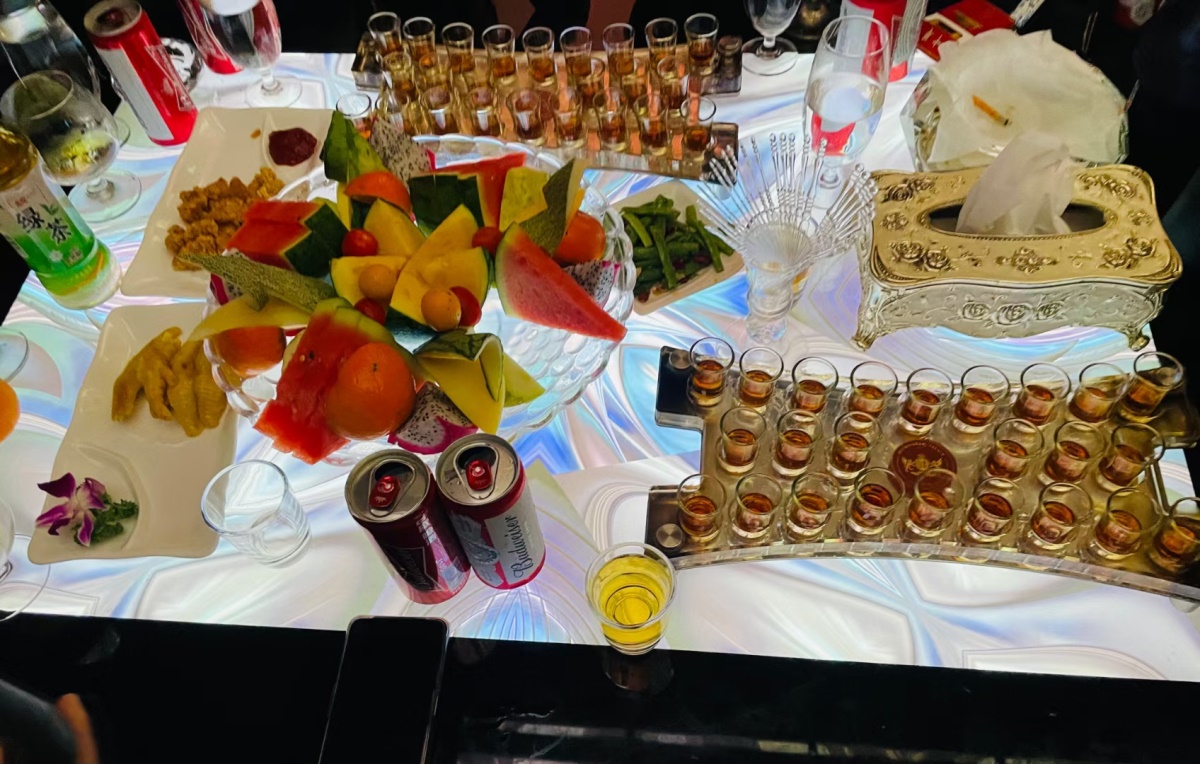 成都最好商務(wù)KTV排行榜，這里等你一展歌喉。