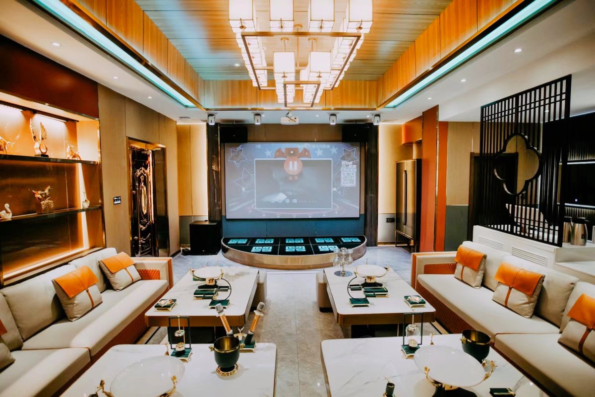 連云港金瑞音樂酒會商務(wù)夜總會KTV